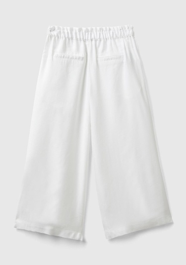  Kız Çocuk Beyaz Beli Lastikli Arkası Biyeli Cepli Geniş Kesim Kısa Pantolon