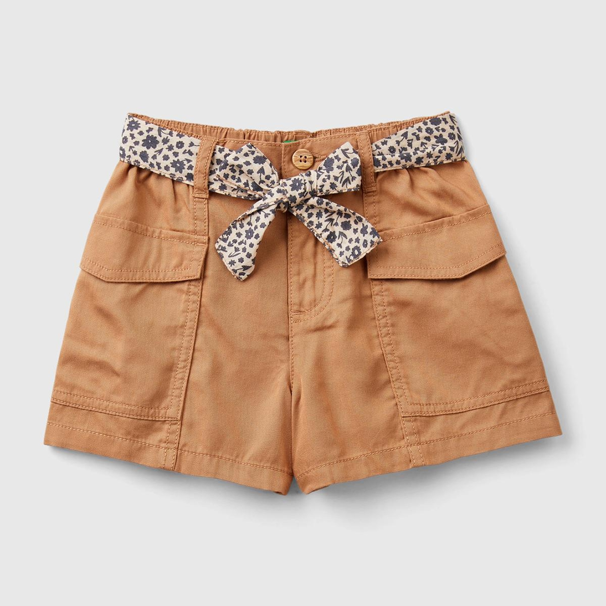 Kız Çocuk Camel Elastik Bel Bantlı Yama Cepli Kuşaklı Şort
