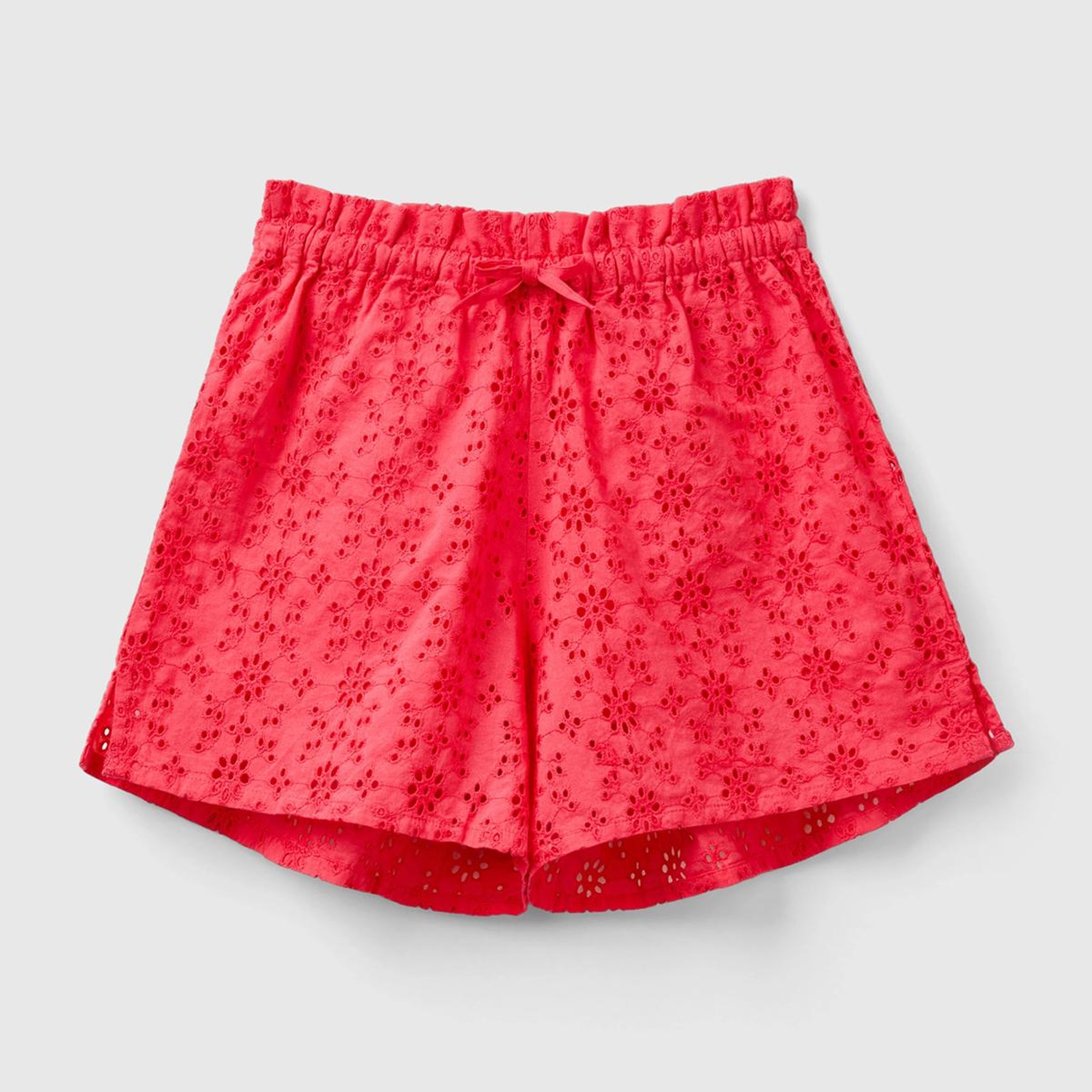 Kız Çocuk Fuşya Elastik Bel Bantlı Yırtmaç Detaylı İşlemeli Şort