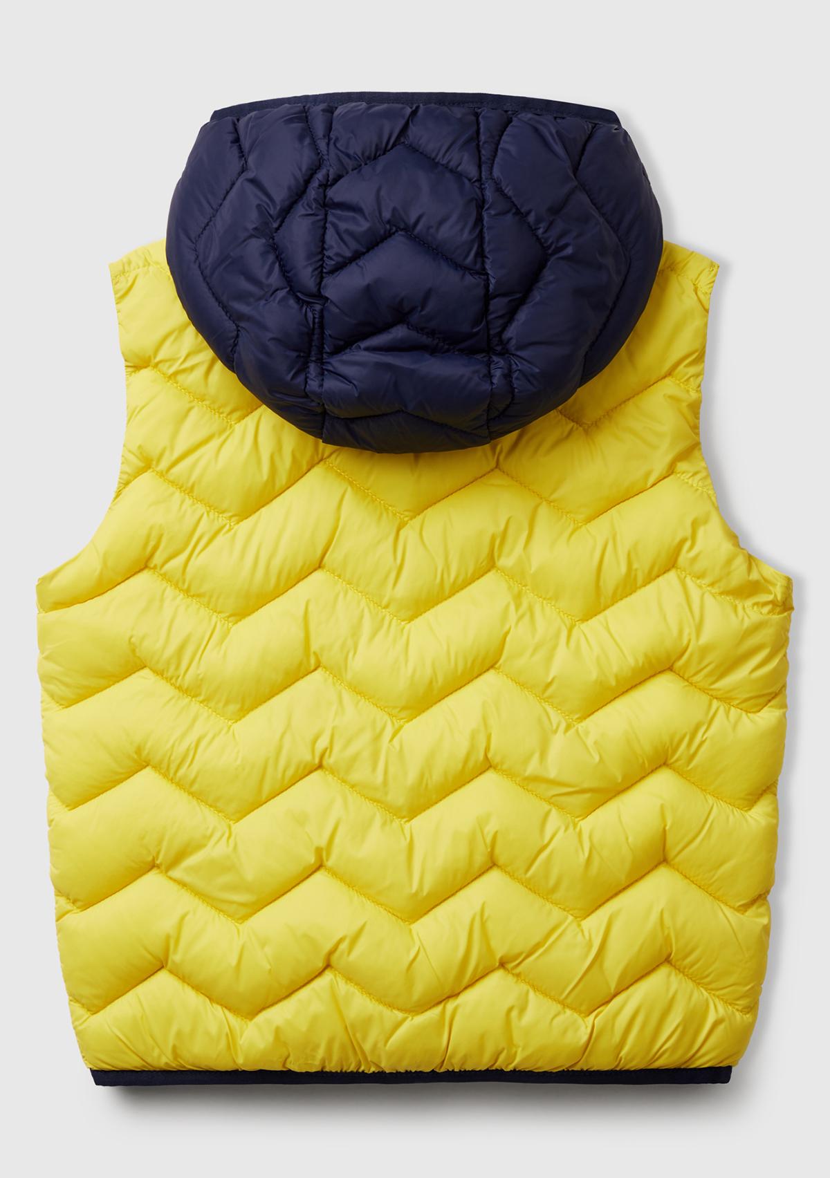  Erkek Çocuk Sarı Logo Detaylı Kapüşonlu Yelek