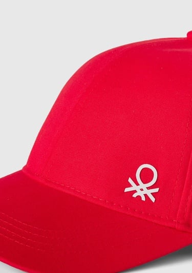  Erkek Çocuk Kırmızı Önü Logo İşlemeli Ayarlanabilir Kep Şapka