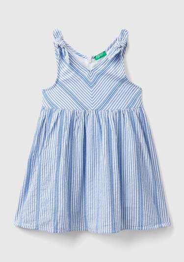  Kız Çocuk Açık Mavi Çizgi Detaylı Sırt Fermuarlı Fiyonk Askılı Elbise
