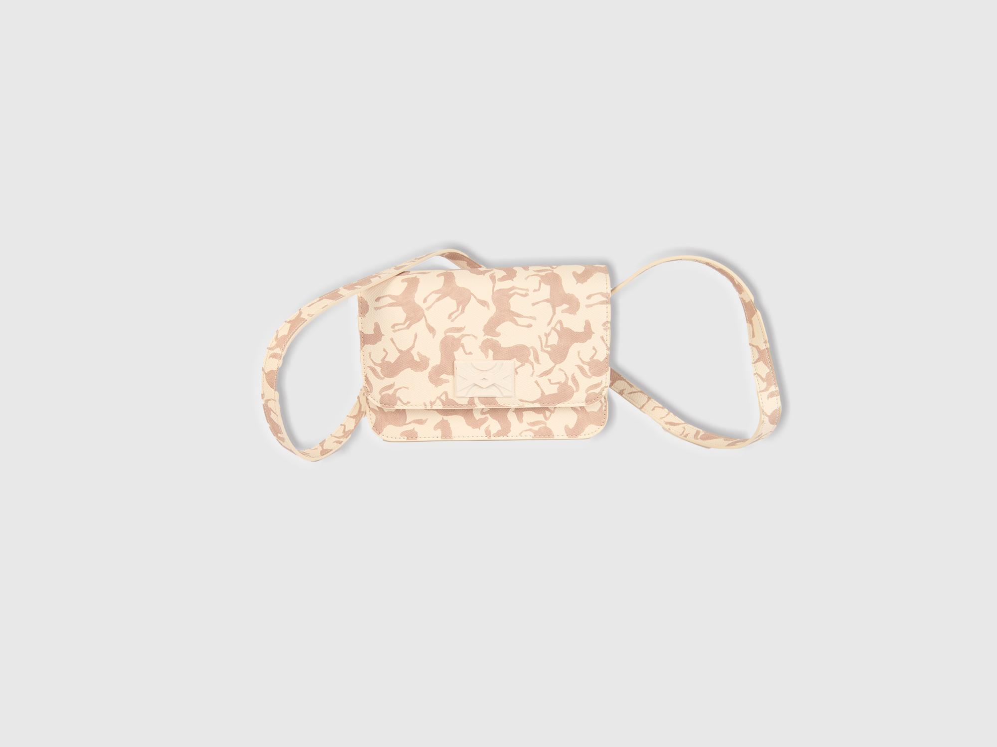  Kız Çocuk Açık Pembe Çıkarılabilir ve Ayarlanabilir Askılı Gümüş Logolu Çanta