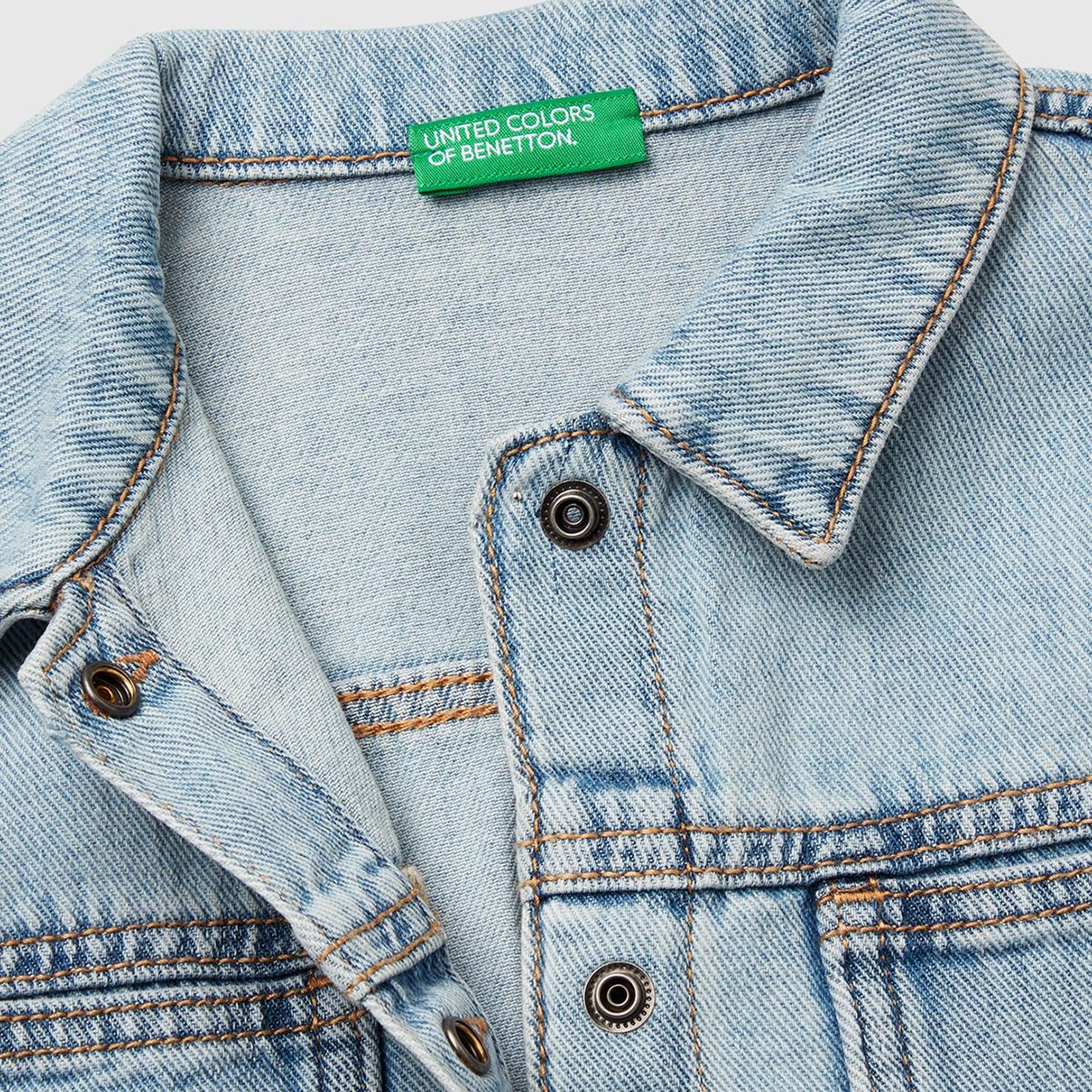 Kız Çocuk Açık Denim Manşetli Denim Ceket