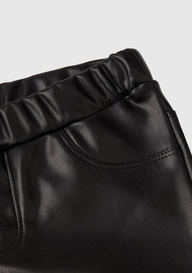  Kız Çocuk Siyah Beli Lastikli Dar Kesim Suni Deri Pantolon