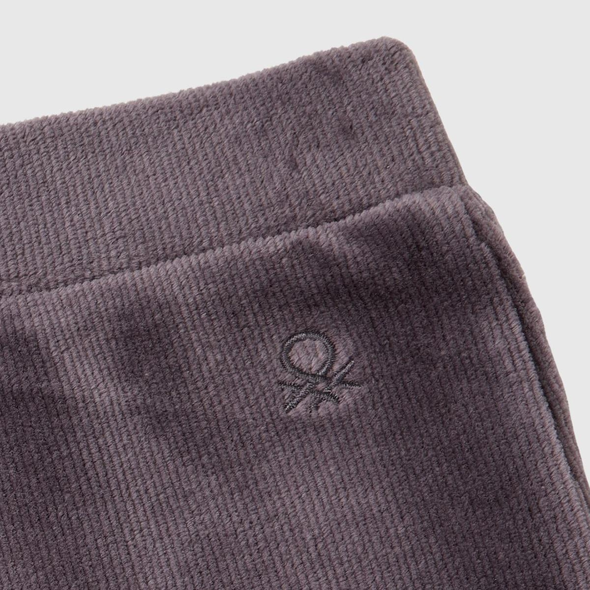 Kız Çocuk Antrasit Arkası Logo İşlemeli Düz Palazzo Pantolon