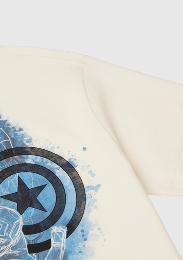  Erkek Çocuk Ekru Marvel Kahraman Baskılı Logo Etiketli T-Shirt