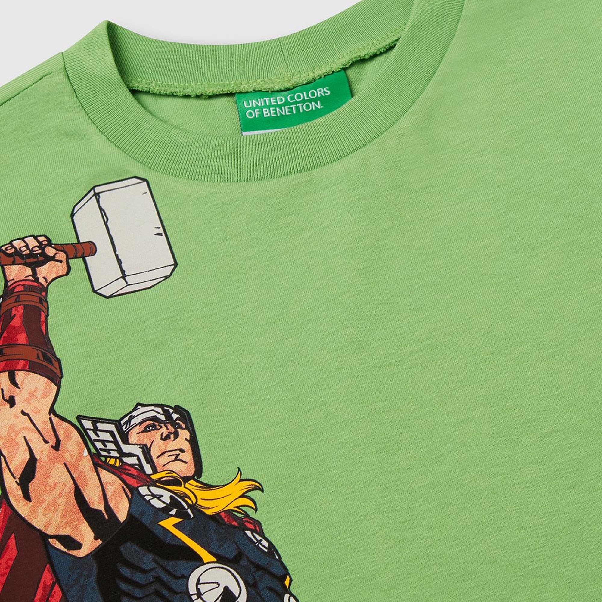 Erkek Çocuk Fıstık Yeşili Marvel Kahraman Baskılı Logo Etiketli T-Shirt