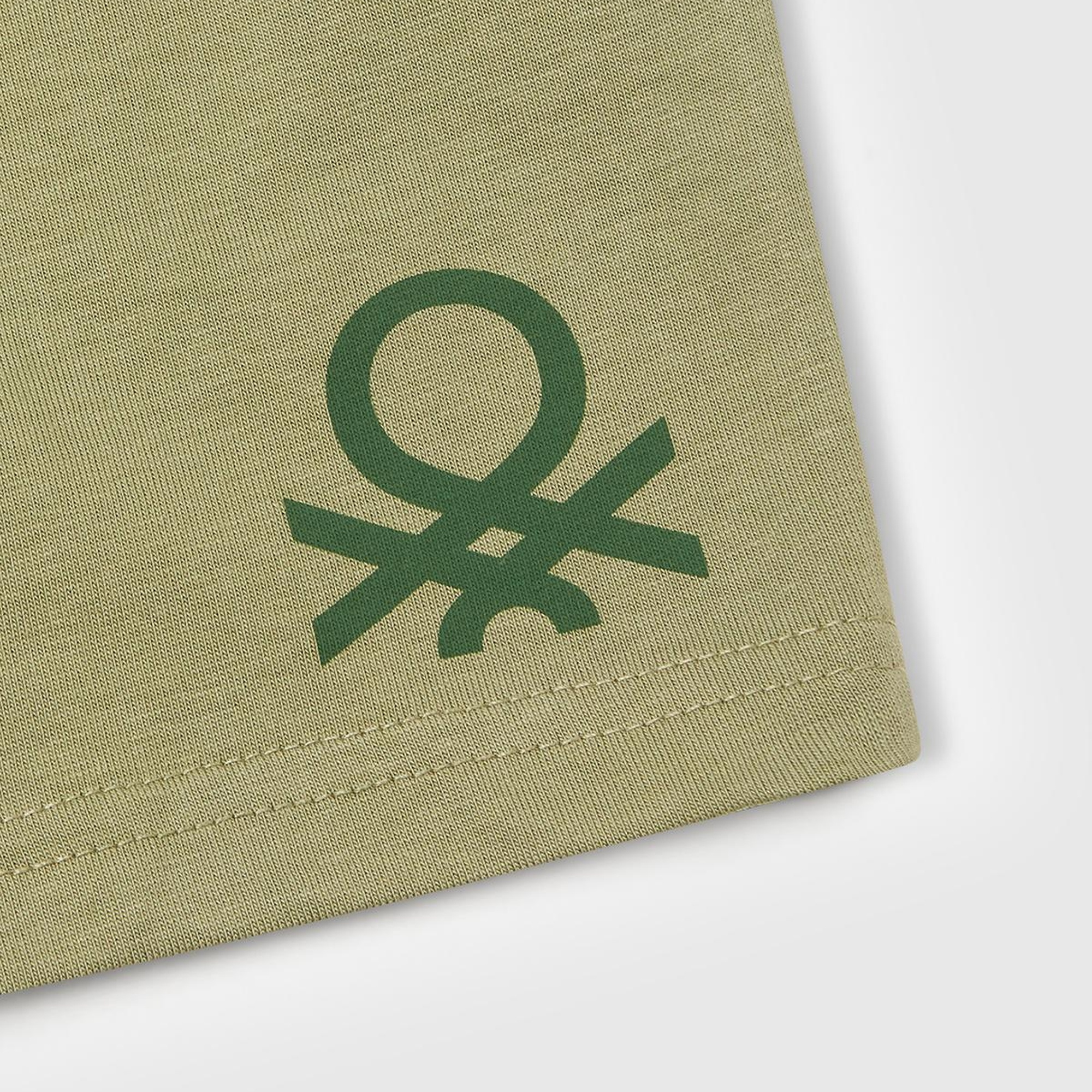 Erkek Çocuk Haki Benetton Logolu Bermuda Penye Şort