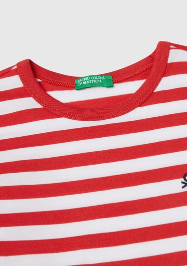  Erkek Çocuk Kırmızı Çizgili Önü Logo İşlemeli T-Shirt