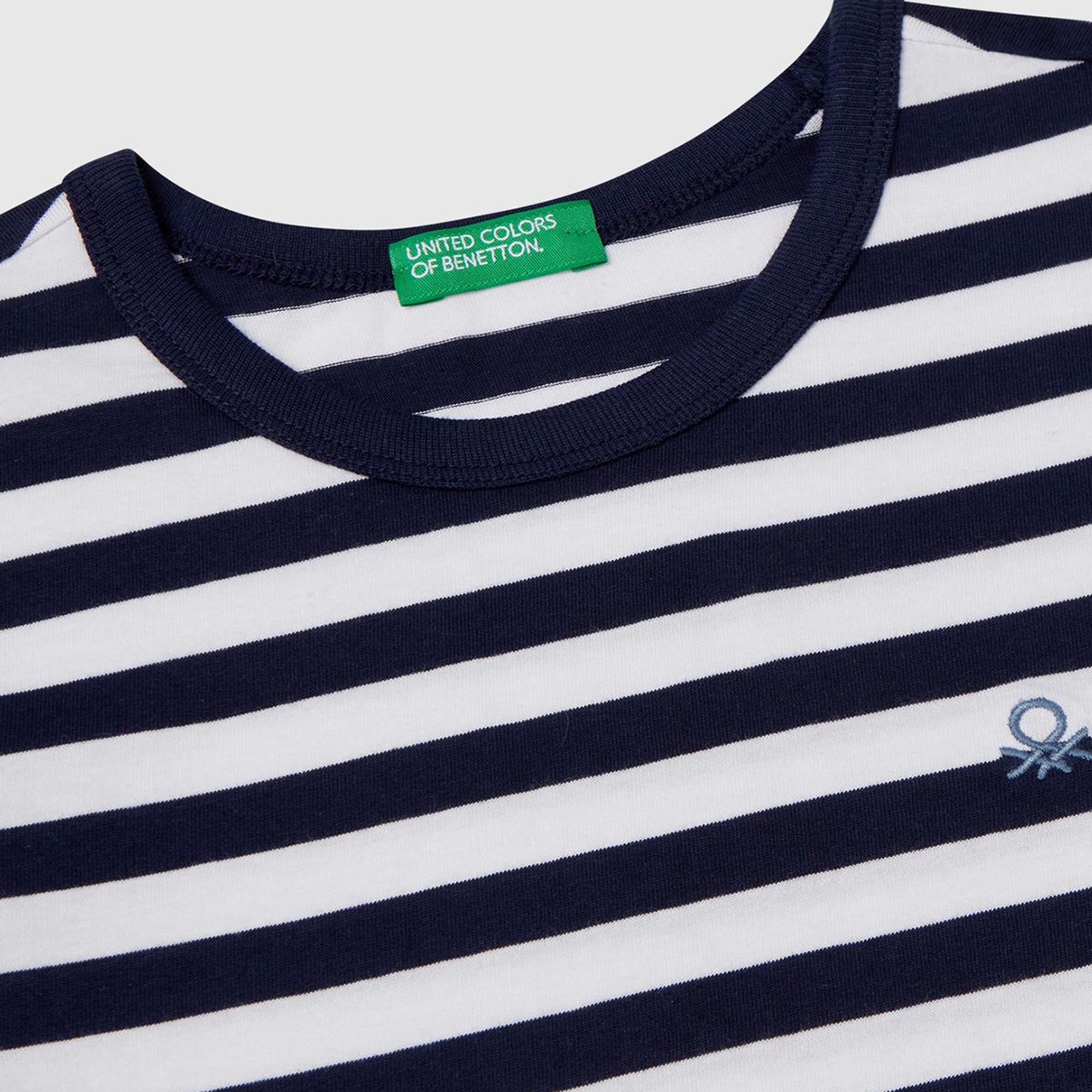 Erkek Çocuk Lacivert Çizgili Önü Logo İşlemeli T-Shirt