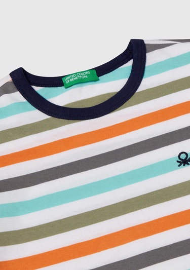  Erkek Çocuk Turkuaz Mix Çizgili Önü Logo İşlemeli T-Shirt