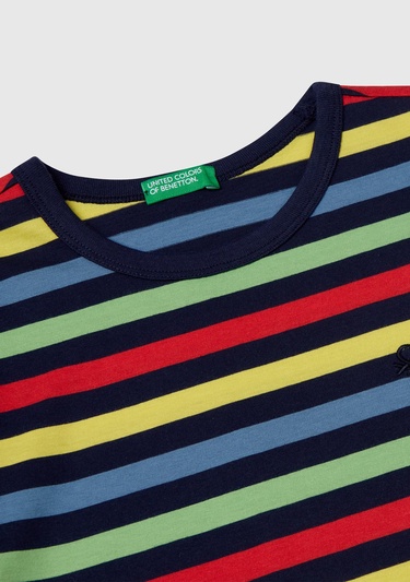  Erkek Çocuk Koyu Renkli Mix Çizgili Önü Logo İşlemeli T-Shirt