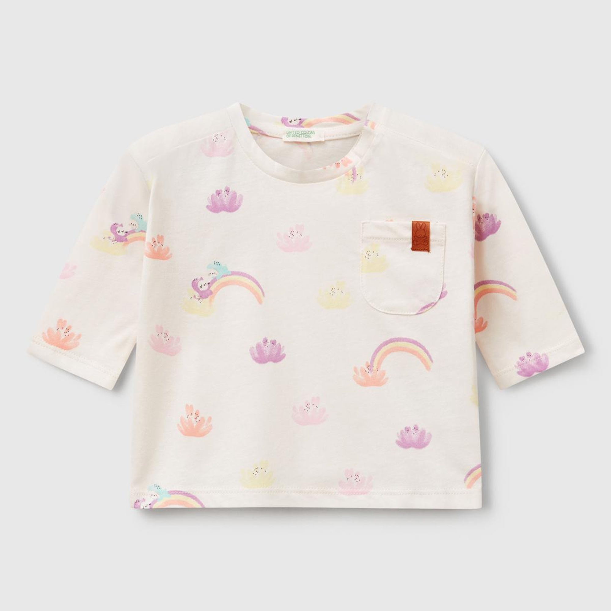 Bebek Toz Pembe Tamamı Desenli Logo Detaylı Omzu Çıtçıtlı Uzun Kollu T-Shirt