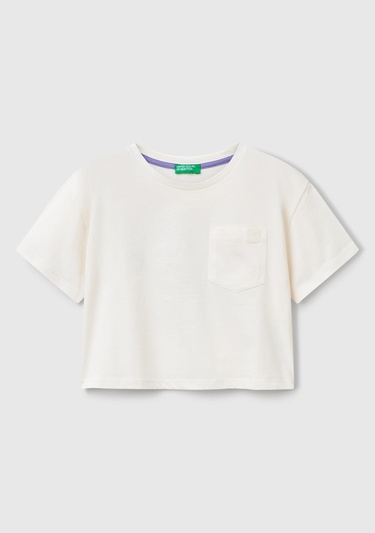  Kız Çocuk Ekru Arkası Baskılı Yama Cepli T-Shirt