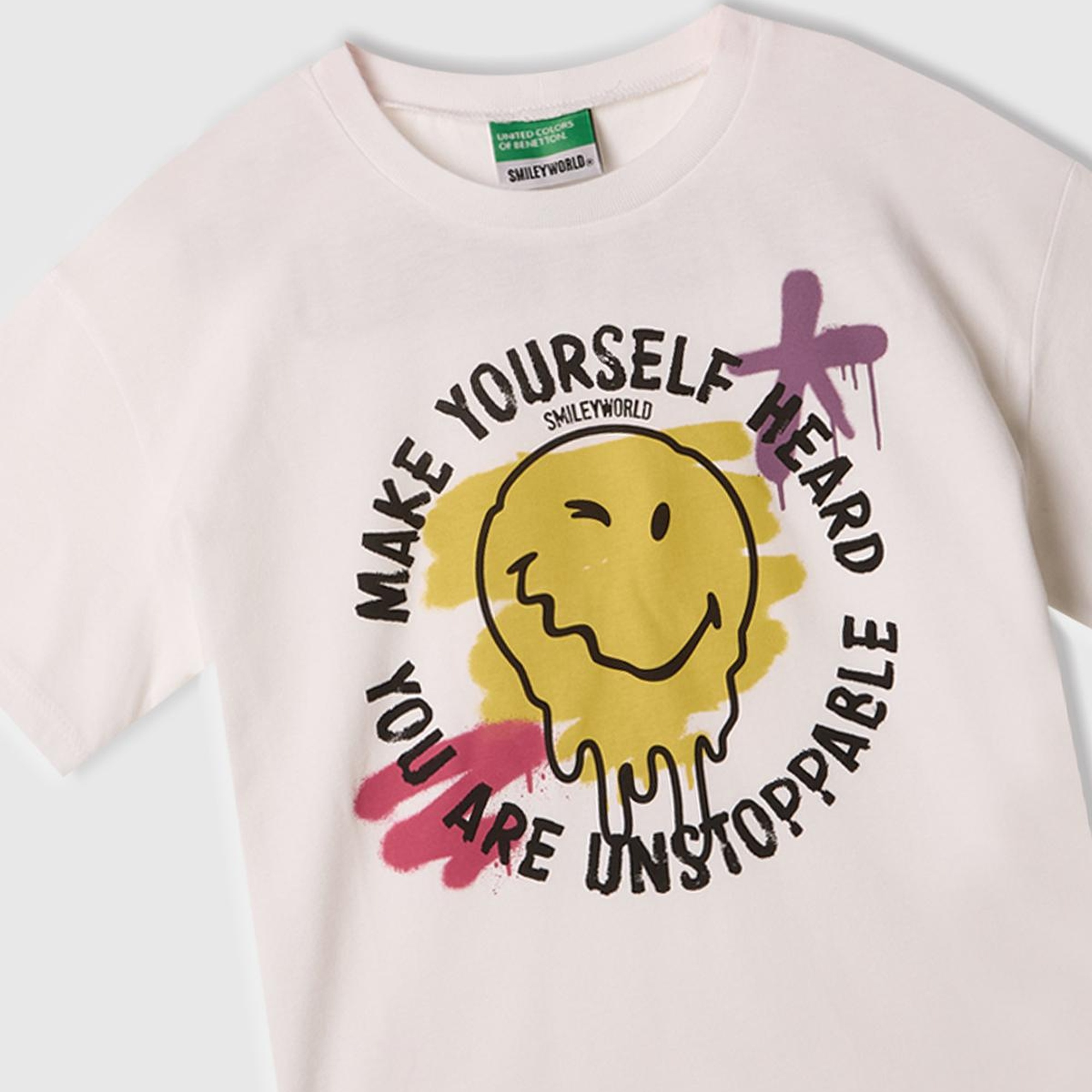 Kız Çocuk Beyaz Smiley World Baskılı Logo Etiketli T-Shirt