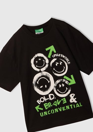  Erkek Çocuk Siyah Smiley World Baskılı Logo Etiketli T-Shirt