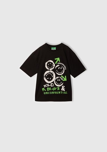  Erkek Çocuk Siyah Smiley World Baskılı Logo Etiketli T-Shirt