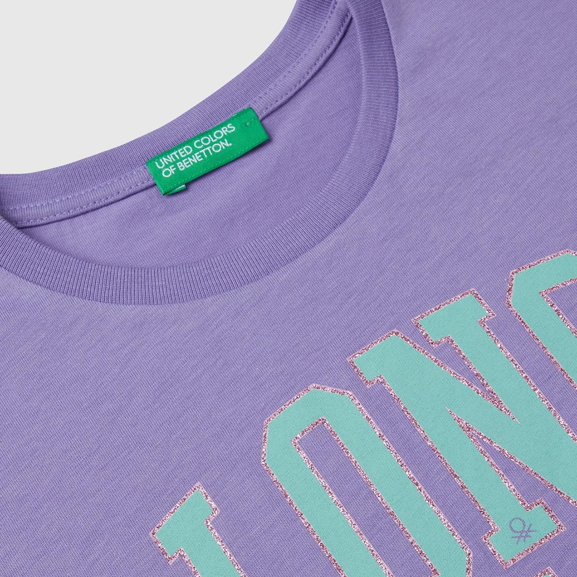 Kız Çocuk Mor Parlak Baskılı Düşük Omuz T-Shirt