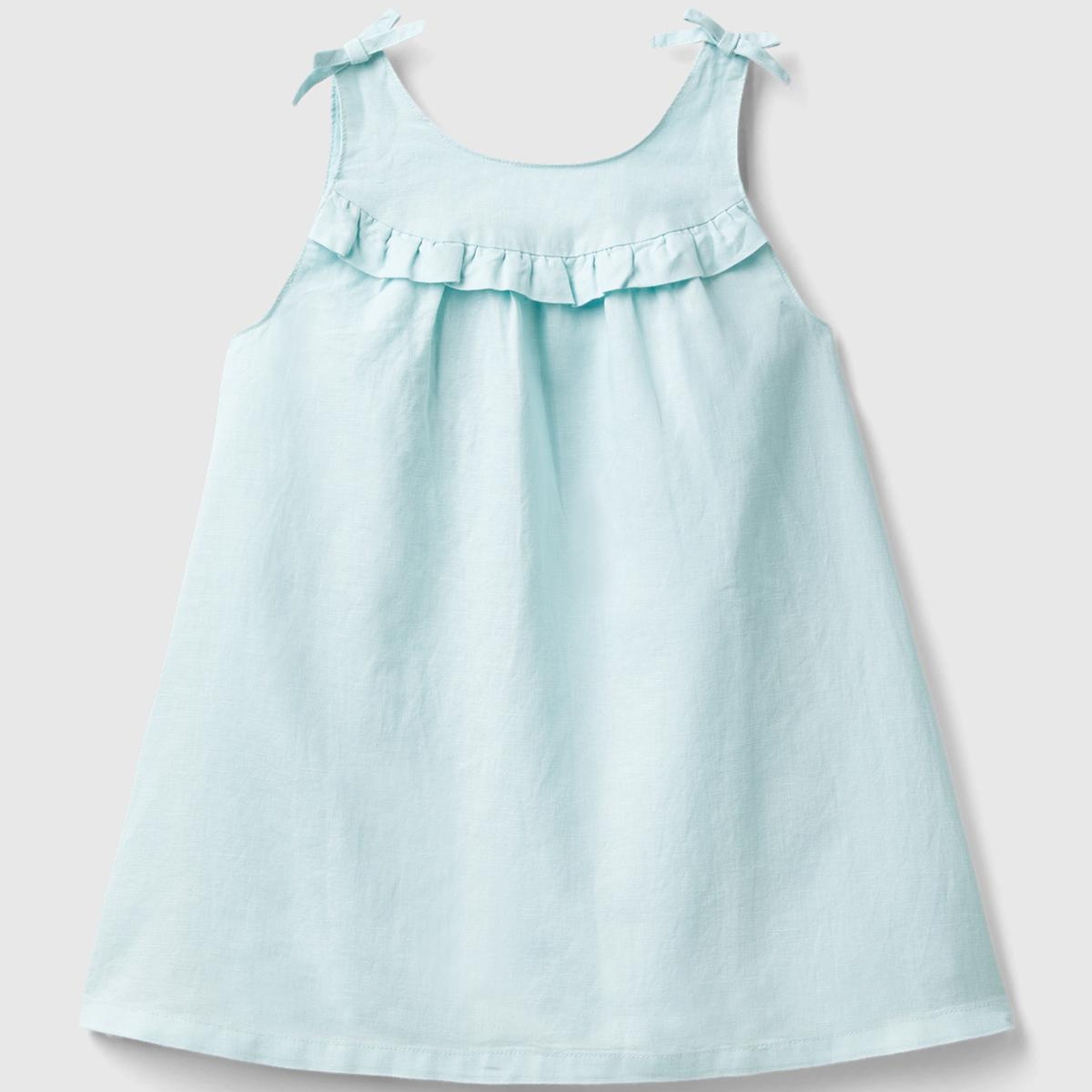 Kız Çocuk Açık Mavi Fiyonk Askılı Pileli Rahat Kesim Elbise