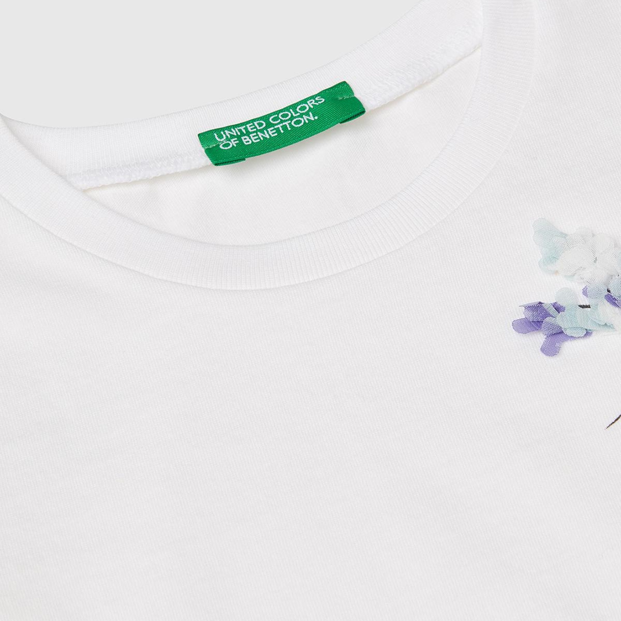 Kız Çocuk Beyaz Nakışlı ve Baskılı T-Shirt