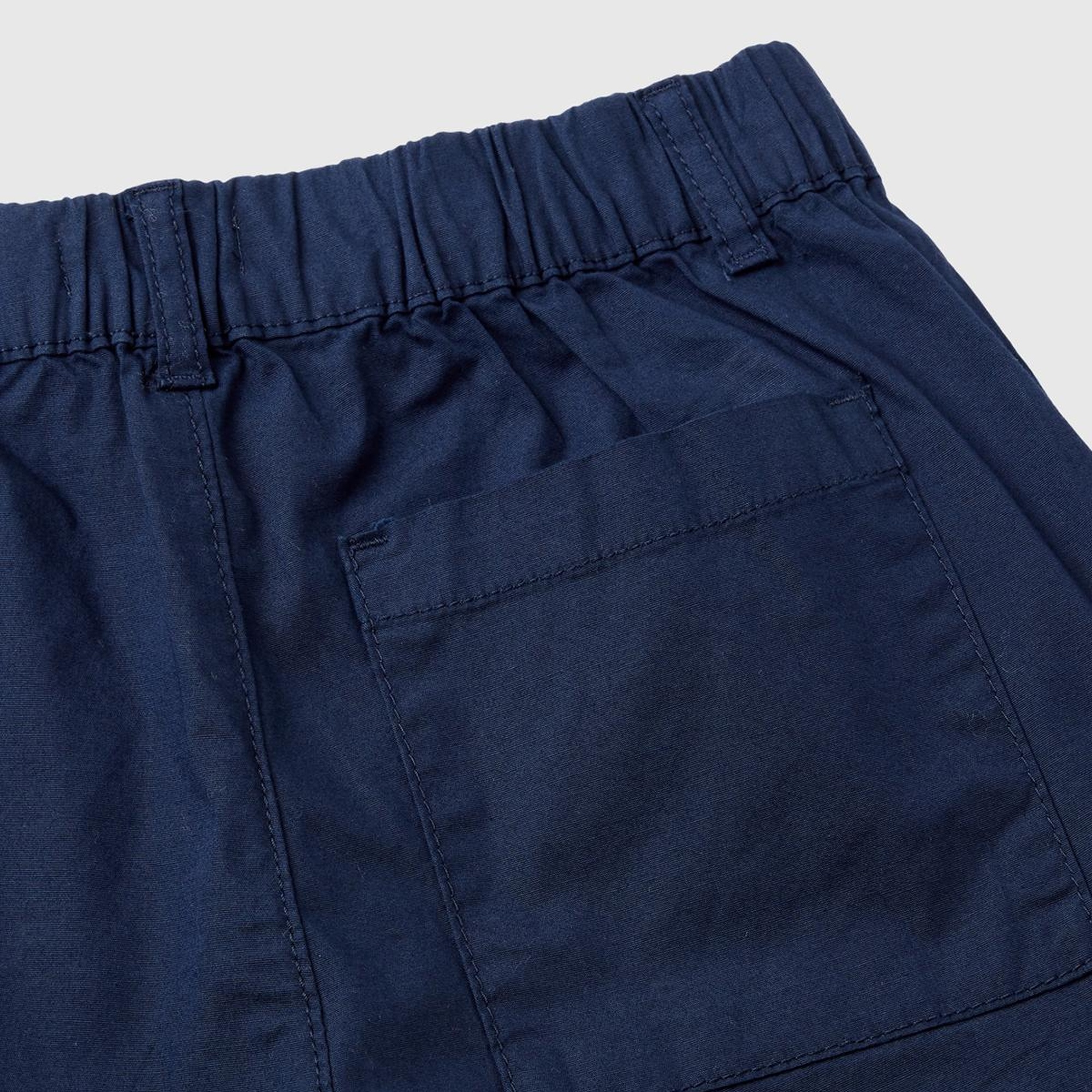 Erkek Çocuk Lacivert Yama Cepli Beli Büzgülü Paraşüt Pantolon