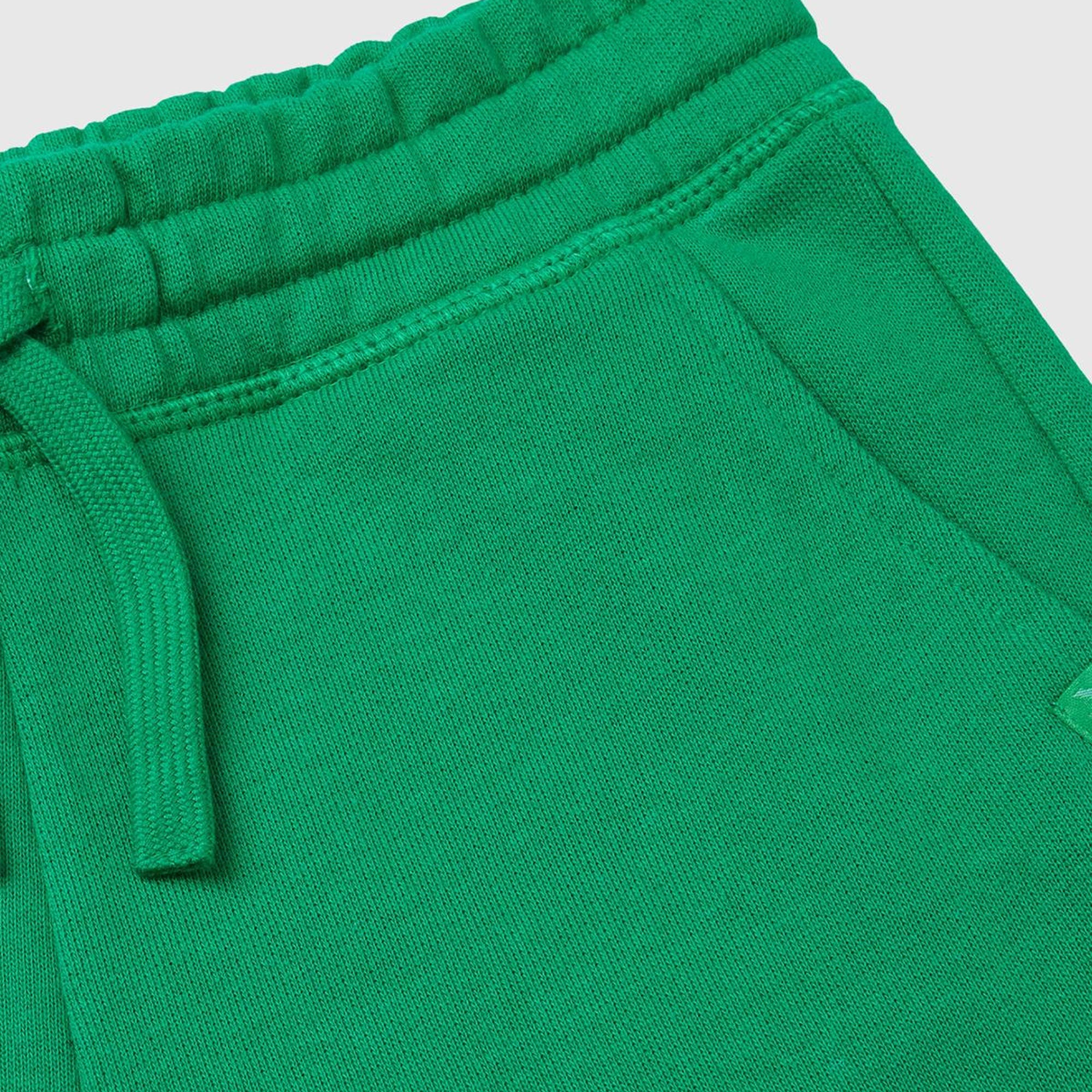 Erkek Çocuk Yeşil Logolu Sweat Şort