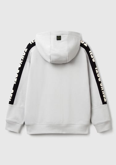  Erkek Çocuk Gri Melanj Kolları Baskı Şerit Detaylı Fermuarlı Kapüşonlu Sweatshirt