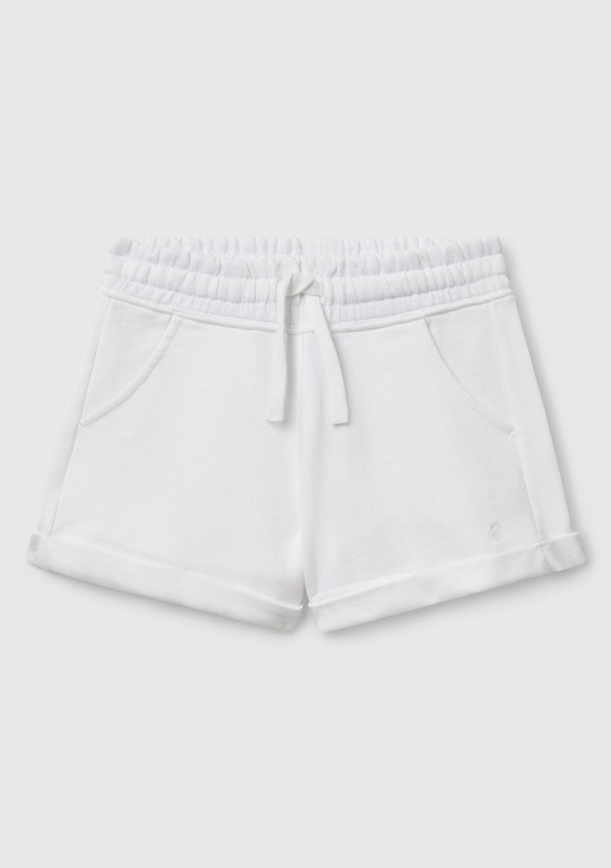  Kız Çocuk Beyaz Logolu Sweat Şort