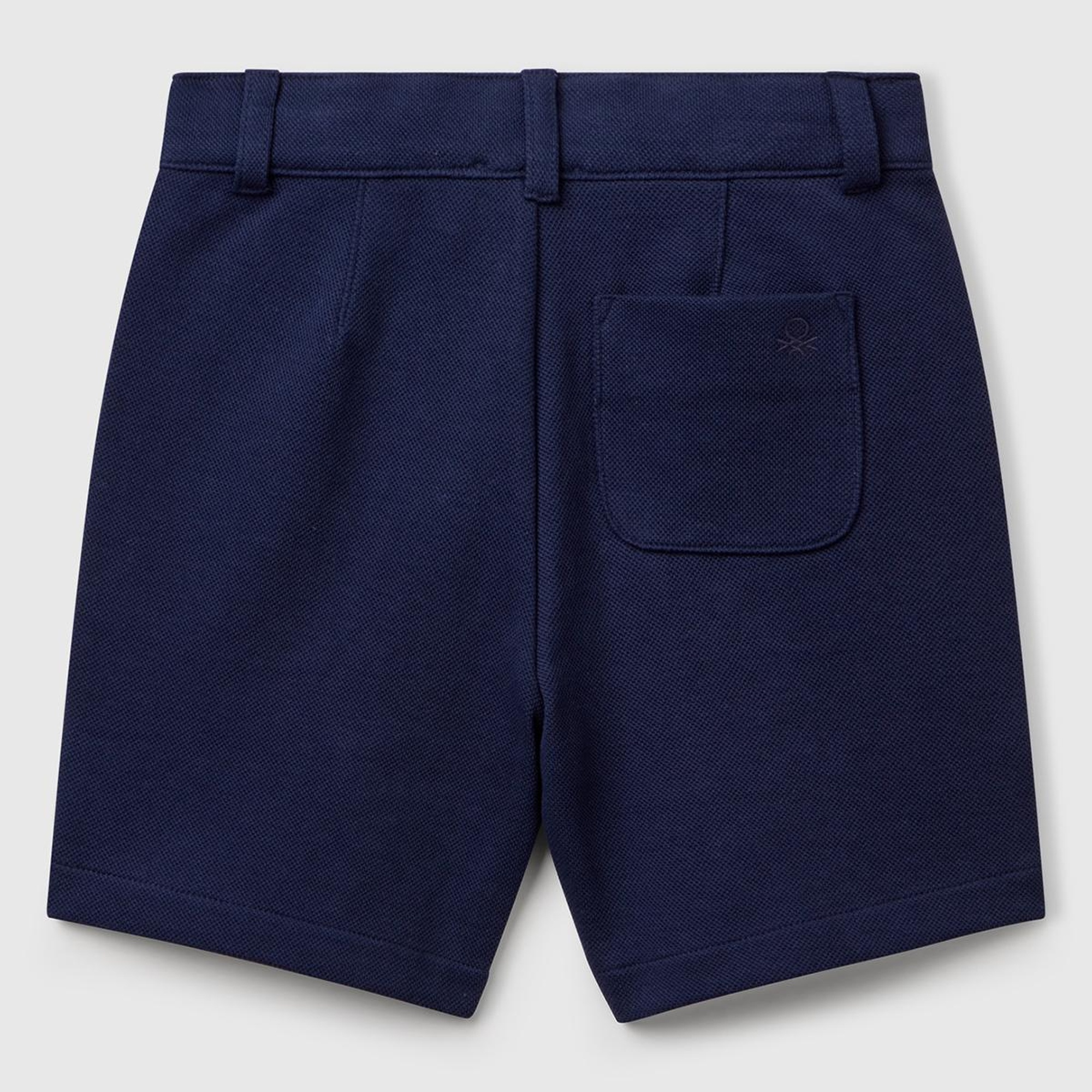 Erkek Çocuk Lacivert Büzgü İpli Fermuarlı Arkası Yama Cepli Bermuda Şort