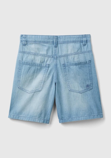  Erkek Çocuk Açık Mavi Logo İşlemeli 5 Cepli Kemer Delikli Denim Bermuda Şort