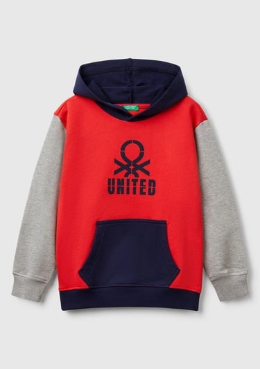  Erkek Çocuk Kırmızı Mix Benetton Logolu Kanguru Cepli Kapüşonlu Sweatshirt