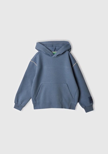  Erkek Çocuk Havacı Mavi Sırtı Şerit Detaylı Logolu Kese Cepli Kapüşonlu Sweatshirt
