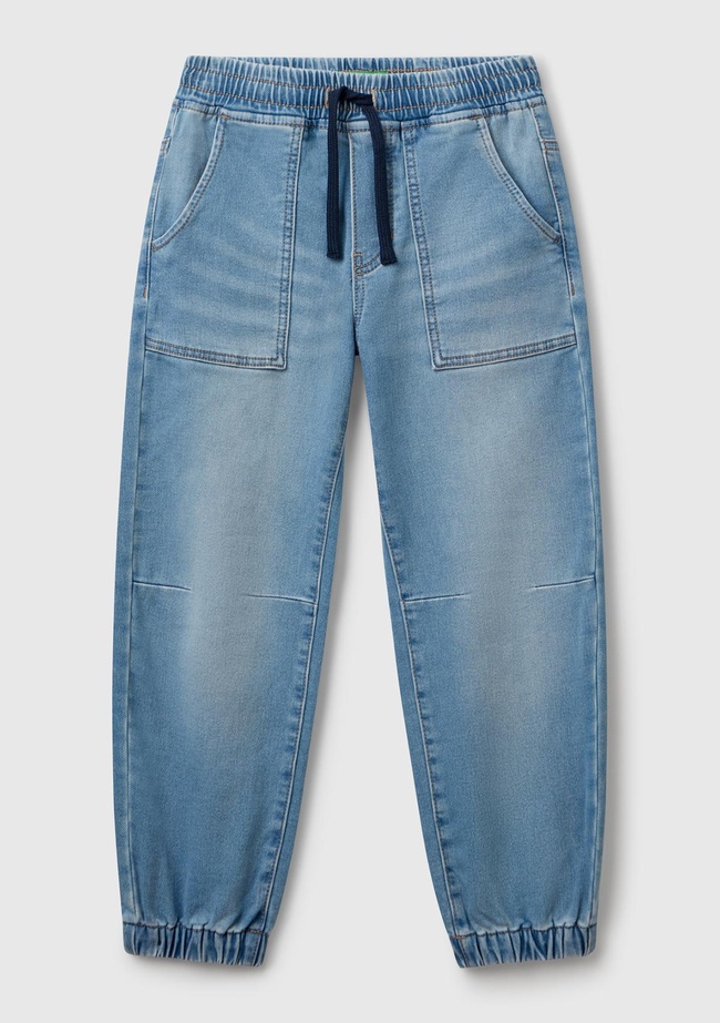  Erkek Çocuk Açık Denim Logo Detaylı Büzgü İpli Denim Jogger Pantolon