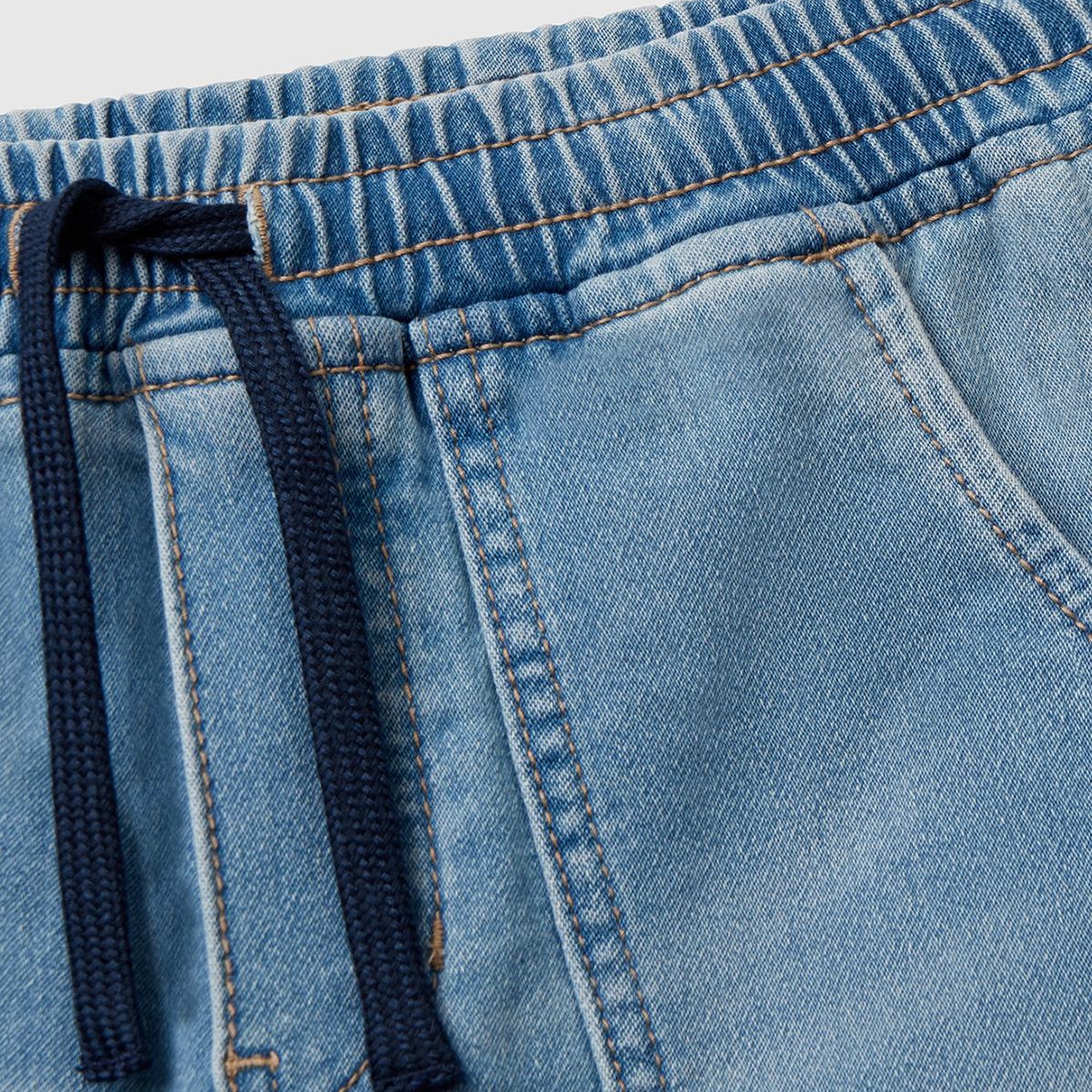 Erkek Çocuk Açık Denim Logo Detaylı Büzgü İpli Denim Jogger Pantolon