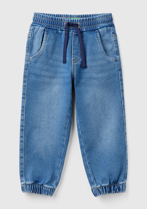  Erkek Çocuk Koyu Denim Arka Cebi Logolu Lastik Paça Ağartılmış Denim Pantolon