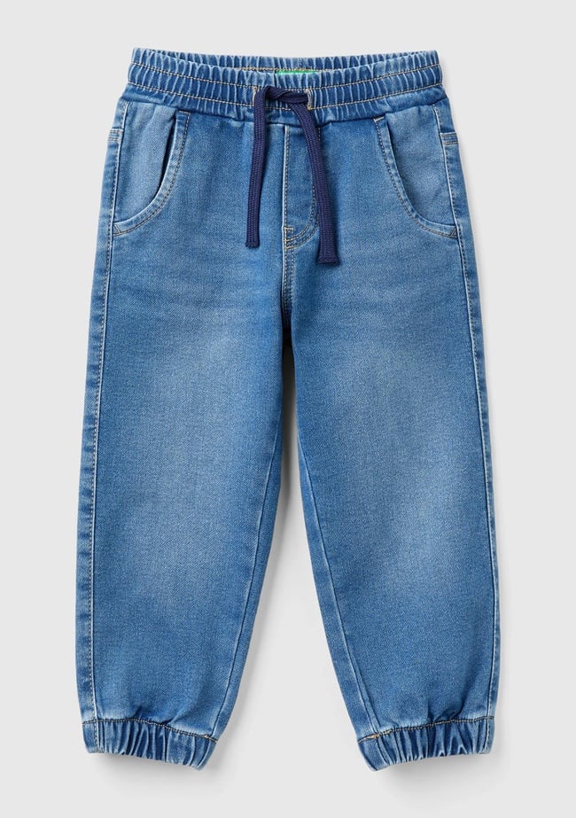  Erkek Çocuk Koyu Denim Arka Cebi Logolu Lastik Paça Ağartılmış Denim Pantolon