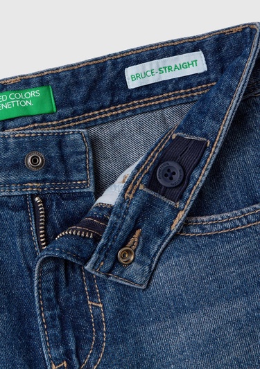  Erkek Çocuk Koyu Denim Arkası Logo İşlemeli 5 Cepli Düz Kesim Denim Pantolon