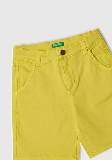  Erkek Çocuk Sarı Eskitilmiş Efektli Normal Bel Straight Bermuda Şort