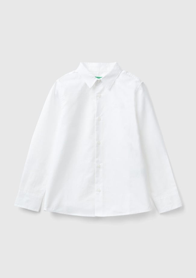  Erkek Çocuk Beyaz Önü Logo İşlemeli Düğmeli Armürlü Gömlek
