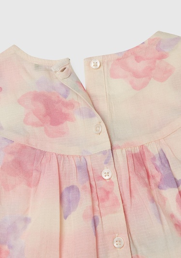  Kız Çocuk Pembe Mix Tamamı Desenli Arkası Düğmeli Pileli Müslin Bluz