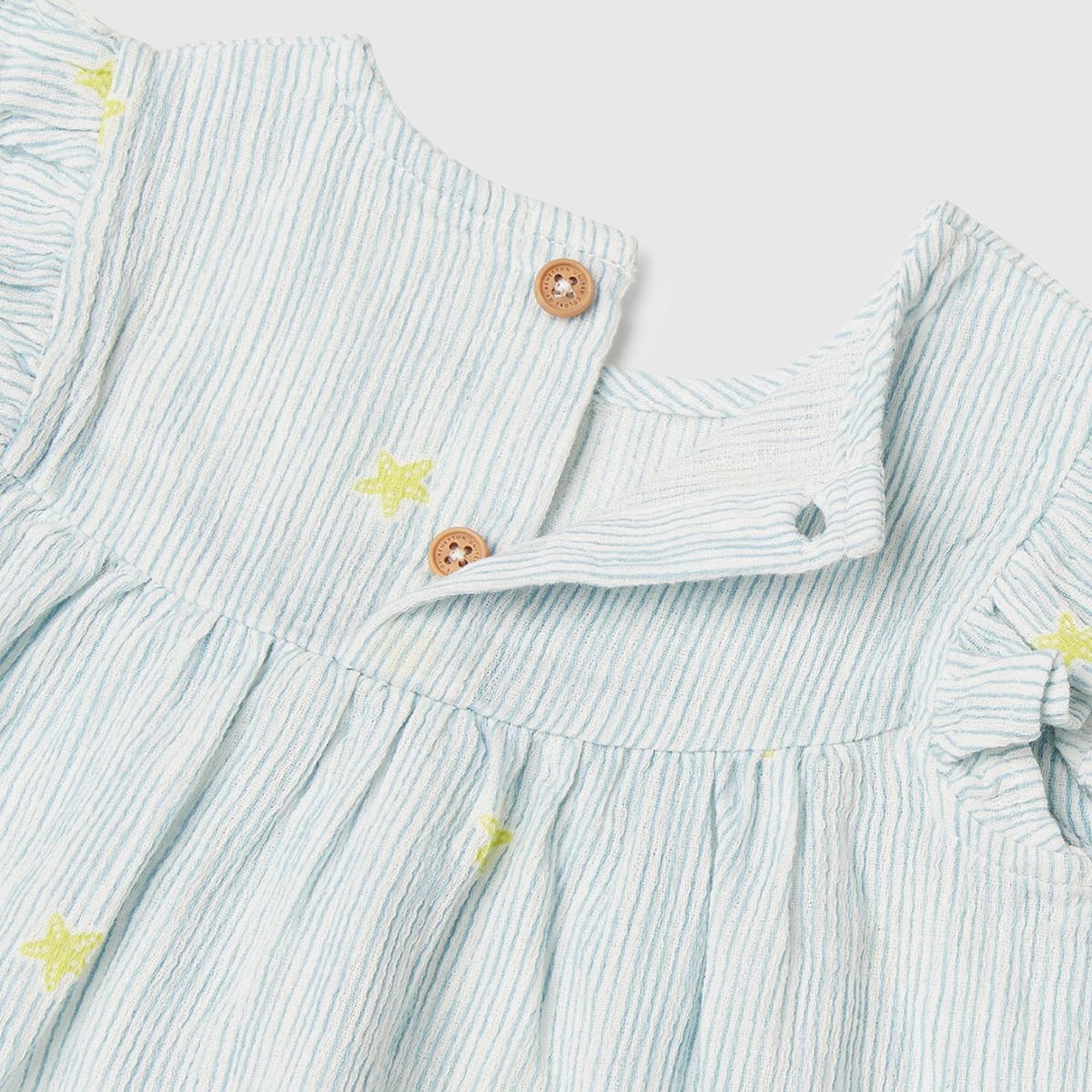 Bebek Toz Mavi Desenli Düğmeli Kolu Fırfırlı Gömlek