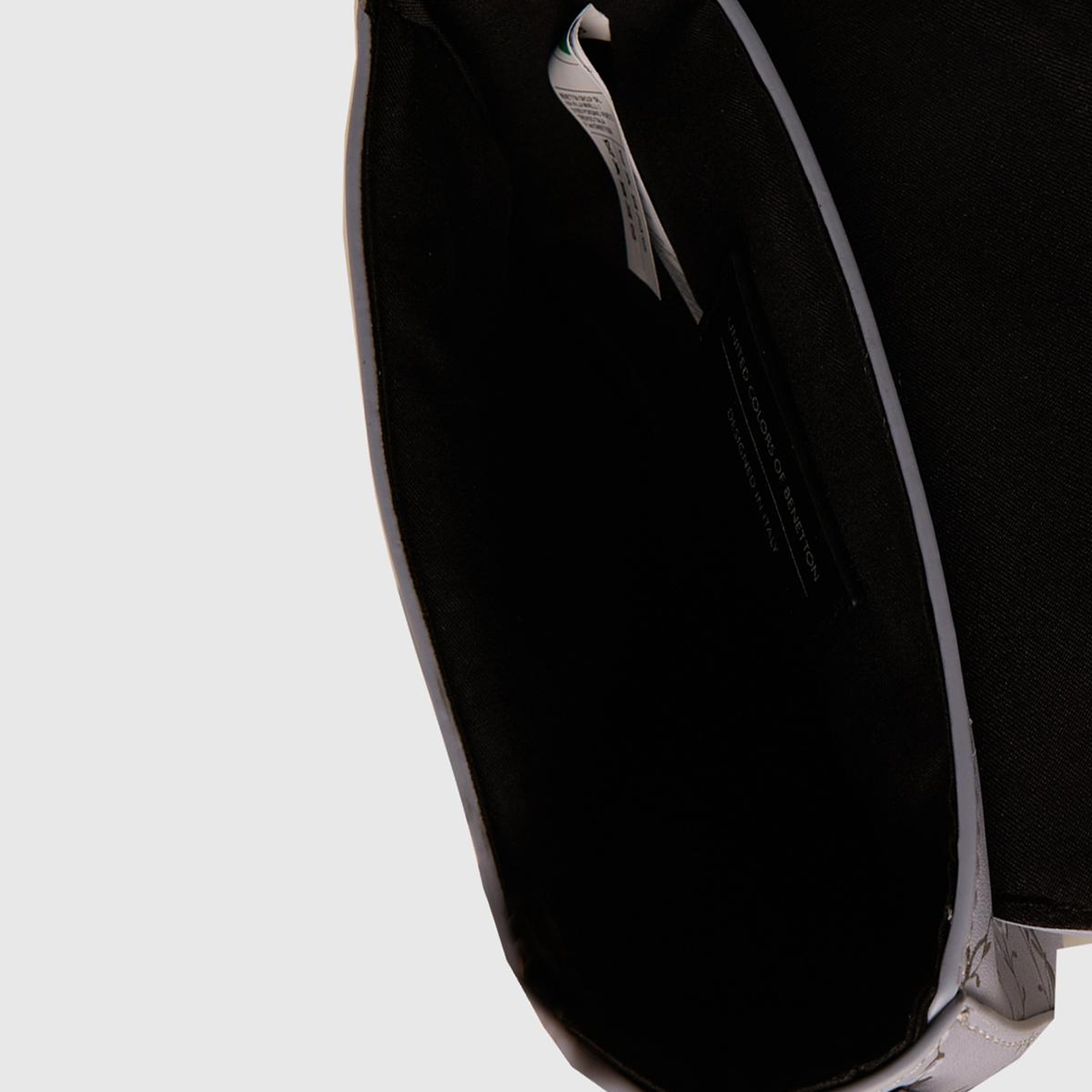 Kız Çocuk Lila Parlak Desenli Logo Detaylı Geniş Kapaklı Omuz Çantası