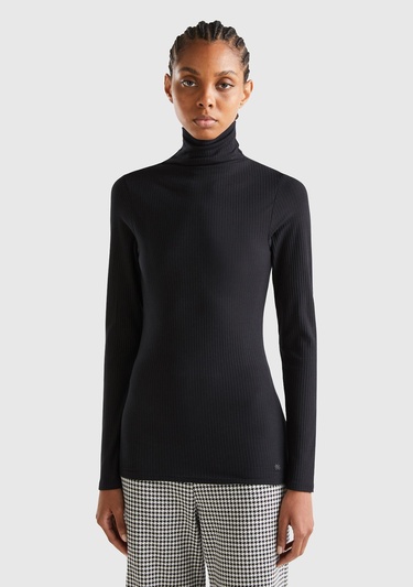  Kadın Siyah Viskoz Karışımlı Balıkçı Yaka Ribanalı T-Shirt