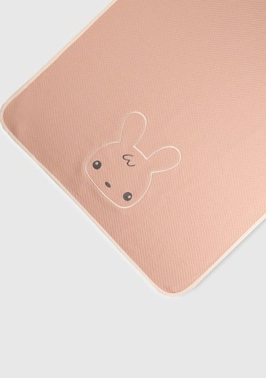  Bebek Ekru Grafik İşlemeli Battaniye