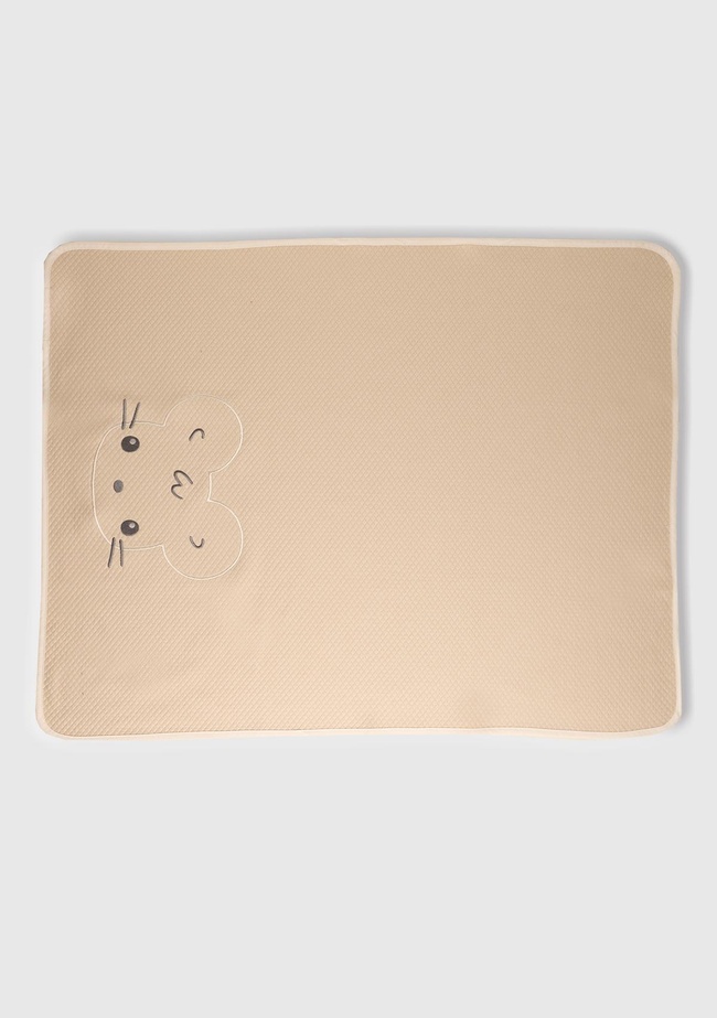  Bebek Ekru Grafik İşlemeli Battaniye