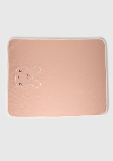  Bebek Ekru Grafik İşlemeli Battaniye