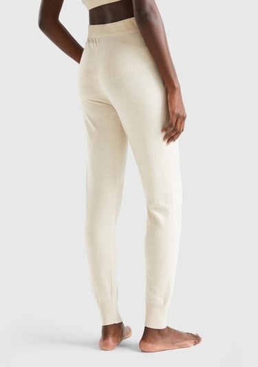  Kadın Bej Paçası Lastikli Kaşmir Karışım Pantolon