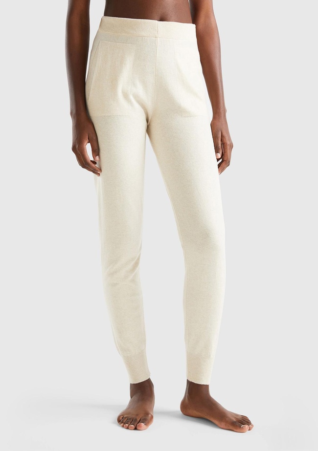  Kadın Bej Paçası Lastikli Kaşmir Karışım Pantolon