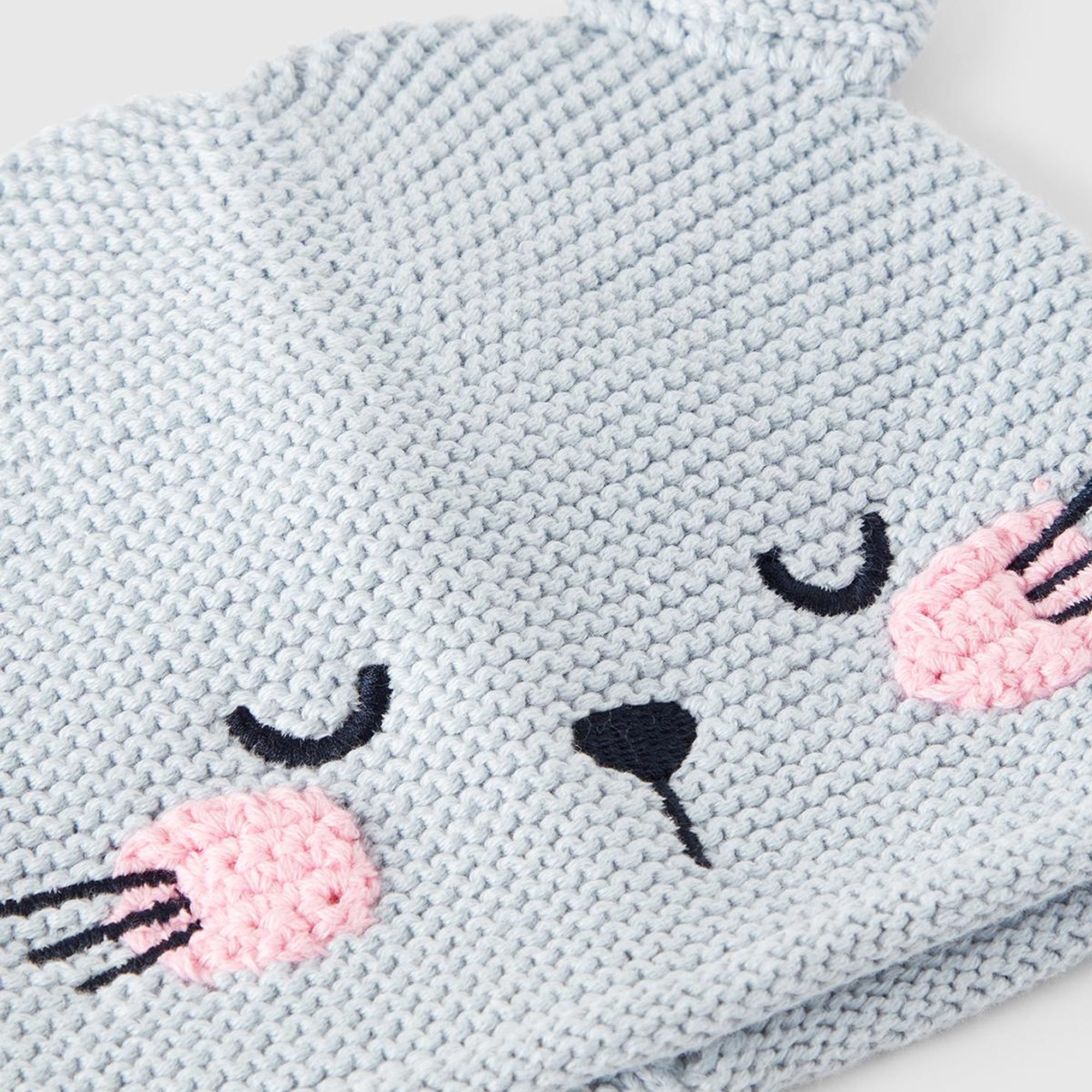 Bebek Mavi Hayvan İşlemeli Kulak Aplikeli Kroşe Şapka